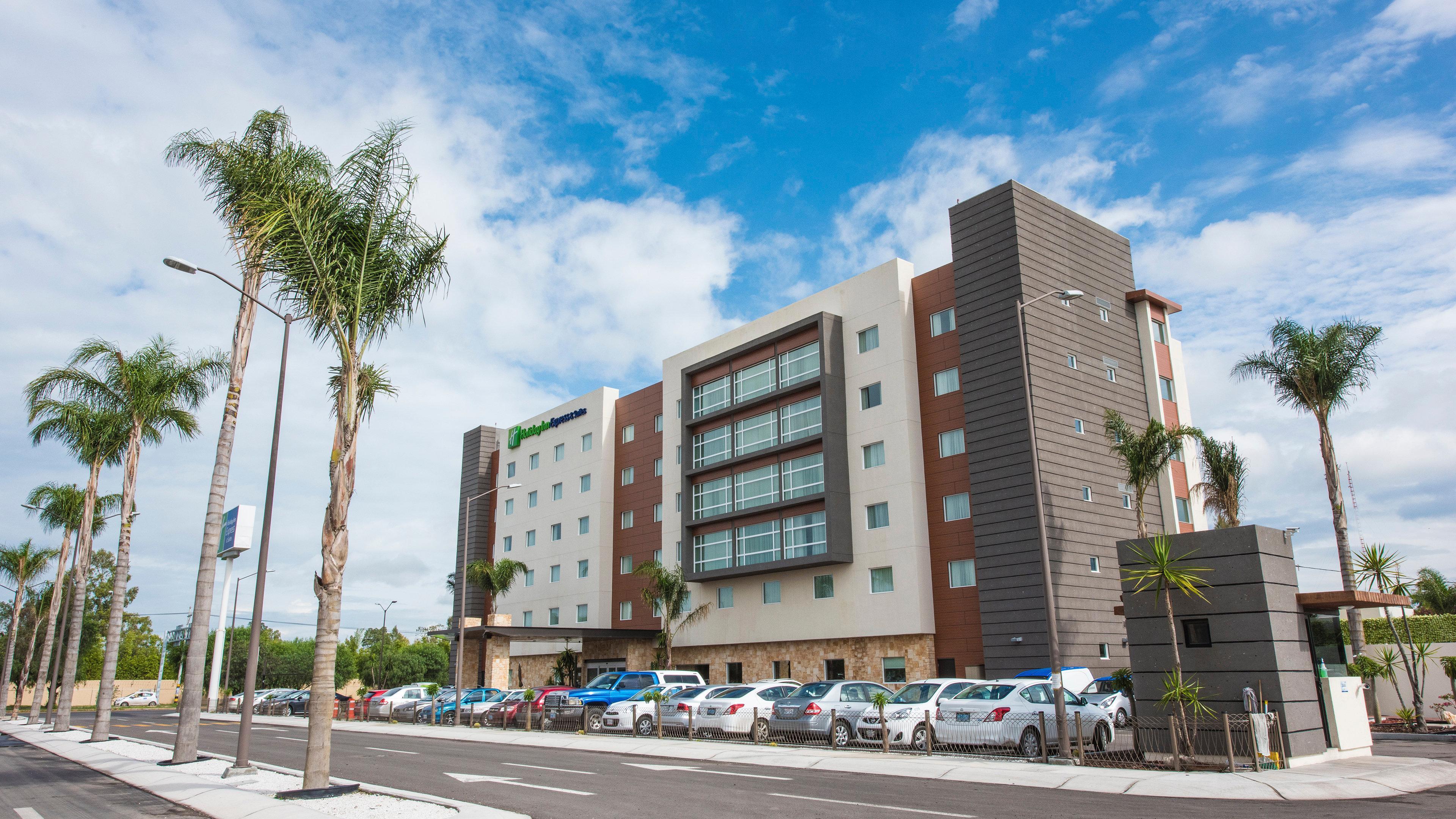 Holiday Inn Express And Suites Celaya By Ihg Exterior foto