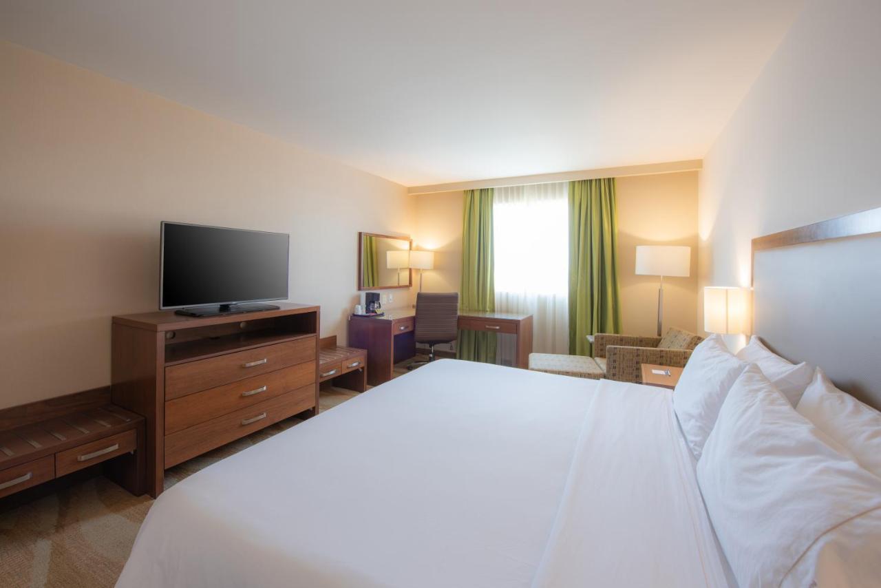 Holiday Inn Express And Suites Celaya By Ihg Exterior foto