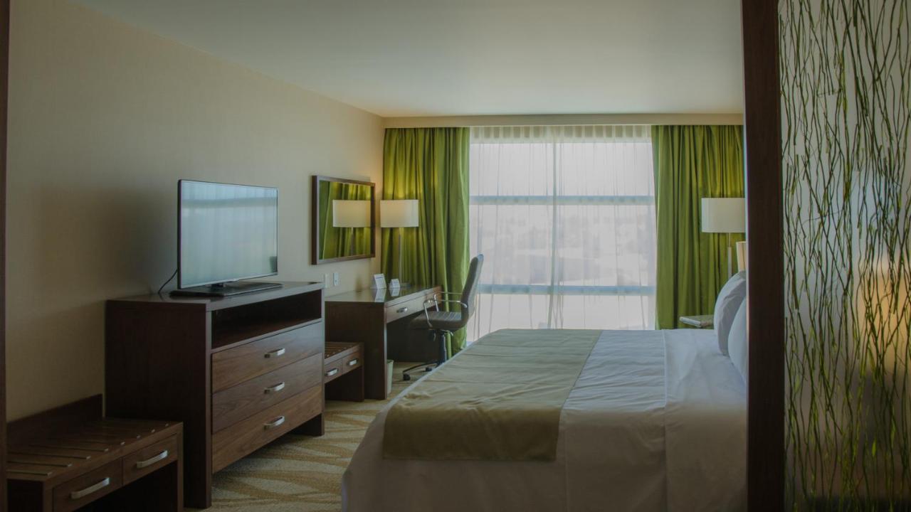 Holiday Inn Express And Suites Celaya By Ihg Exterior foto