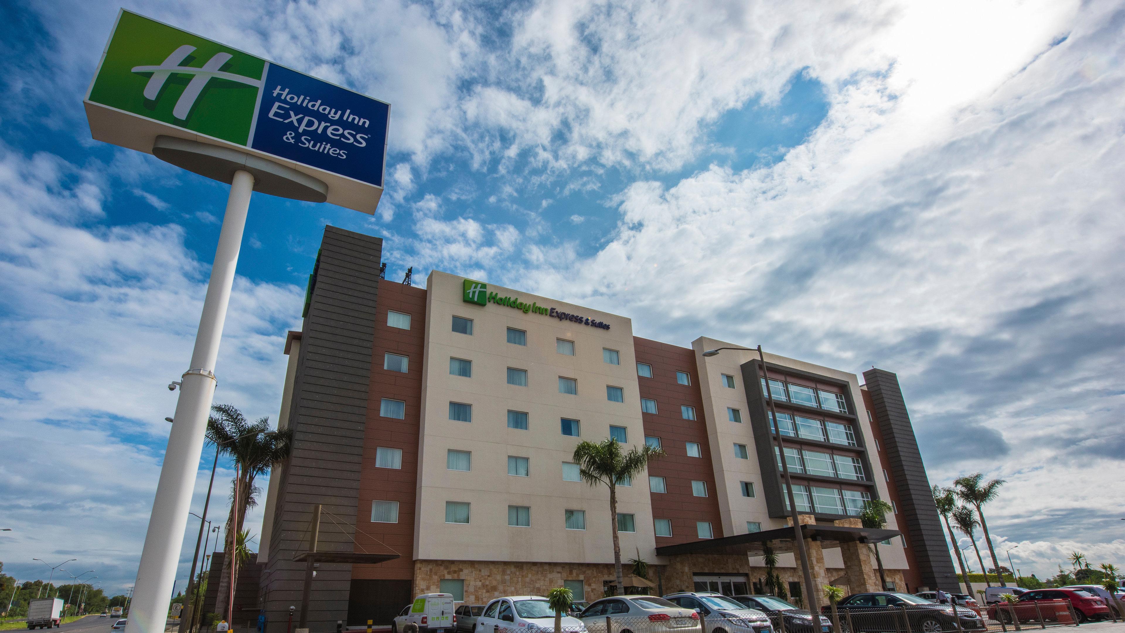 Holiday Inn Express And Suites Celaya By Ihg Exterior foto